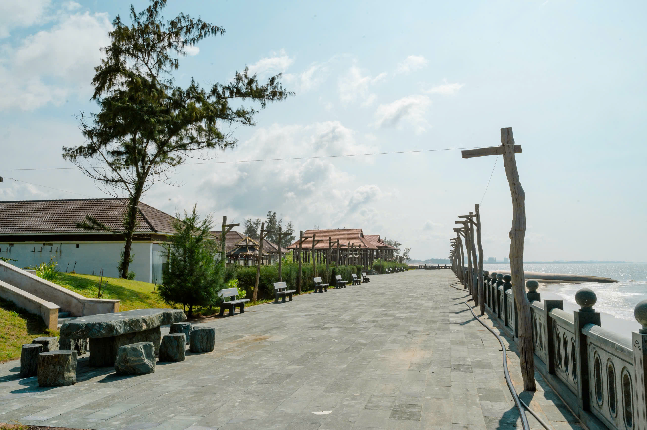 DU LỊCH HỒ TRÀM