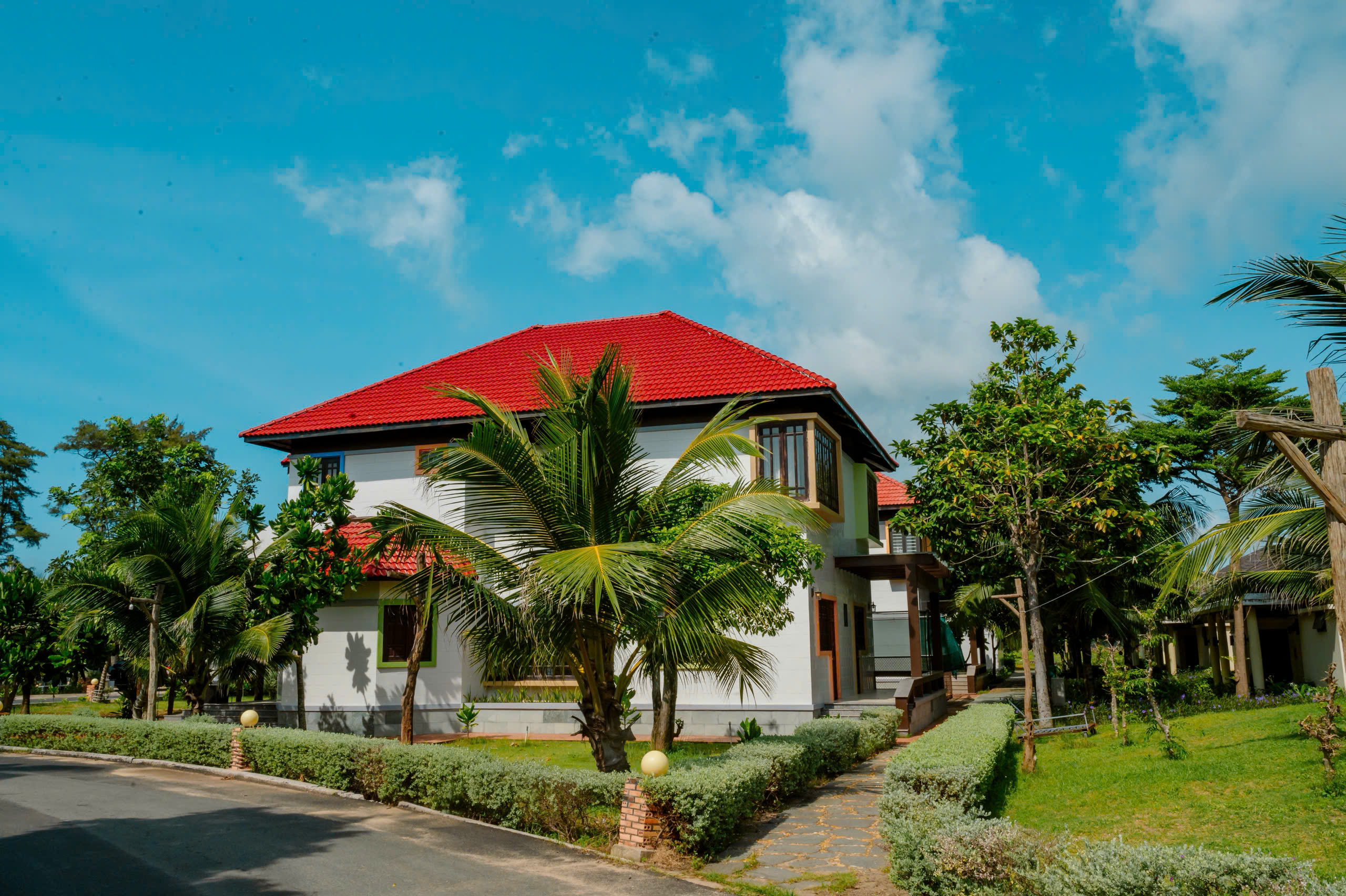 DU LỊCH HỒ TRÀM
